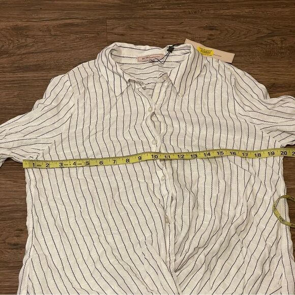 NWT BCBGeneration Faux Wrap 3/4 Sleeve Striped Blouse White Black Size XS - Picture 10 of 16